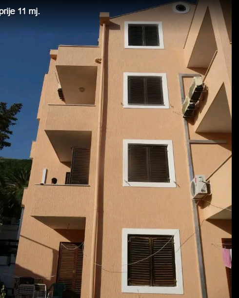 Spoljašnjost zgrade Vila Brezine